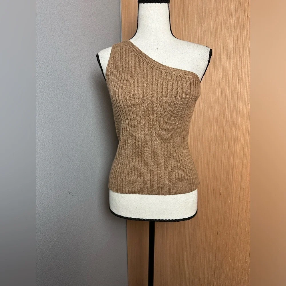 One Grey Day Revolve Nolan Ribbed Knit One Shoulder Tank, Size Medium (v) - Picture 3 of 9